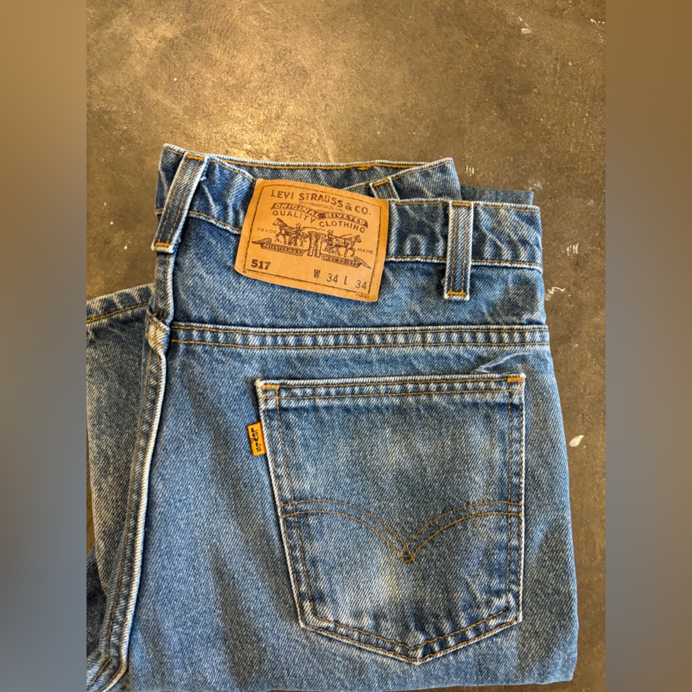 Orange Tag Levi’s 517